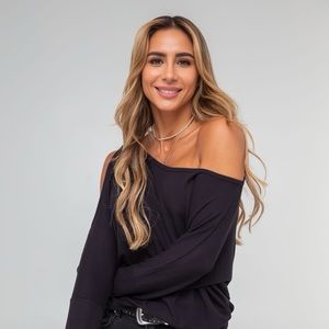 Meet your Posher, Maria paz